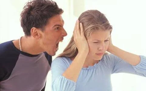 Chỉ có tôi biết điều còn thiếu trong cuộc hôn nhân này là cảm xúc